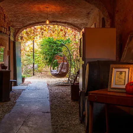 Penzion Casa Baladin Di Charme E Agronidi Dell'open Garden Piozzo