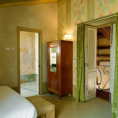 Casa Baladin Di Charme E Agronidi Dell'open Garden Guest house *