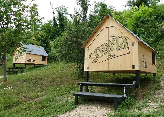 Affittacamere Casa Baladin Di Charme E Agronidi Dell'open Garden Piozzo